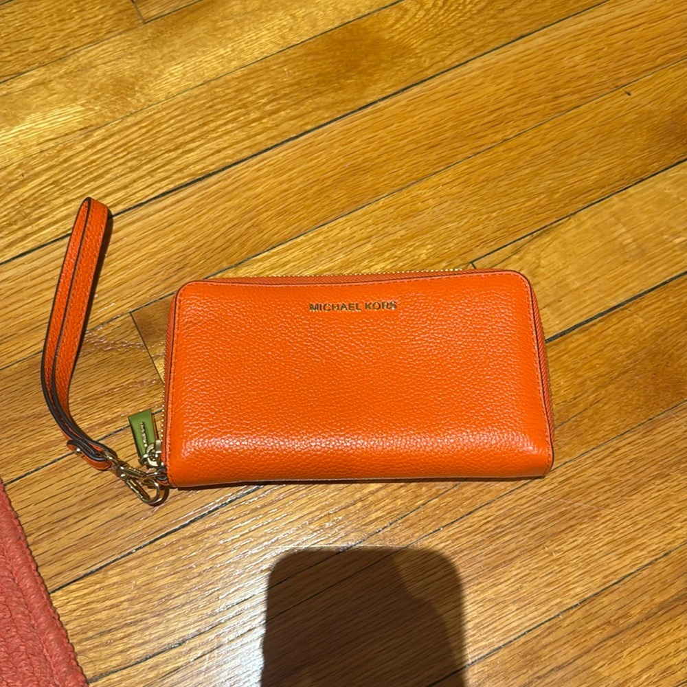 Michael Kors wristlet wallet
